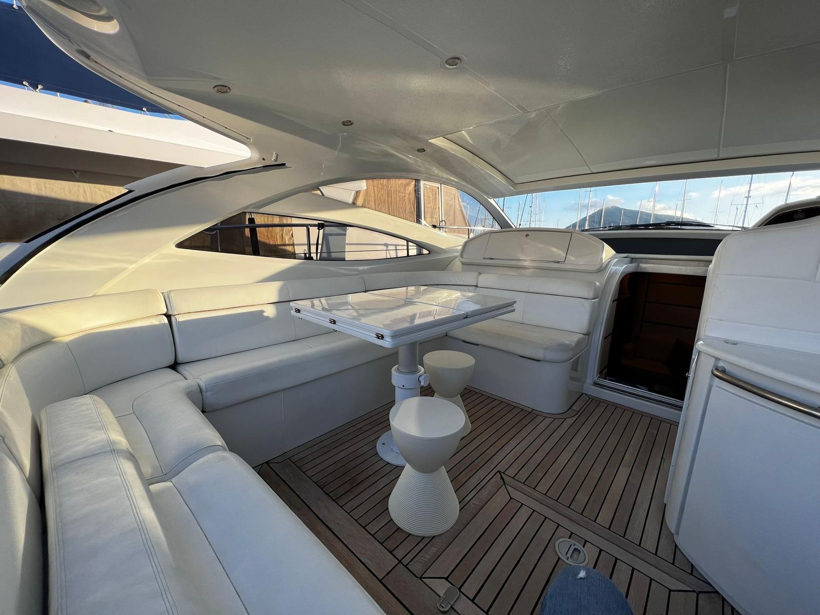 2007 PERSHING 50' 